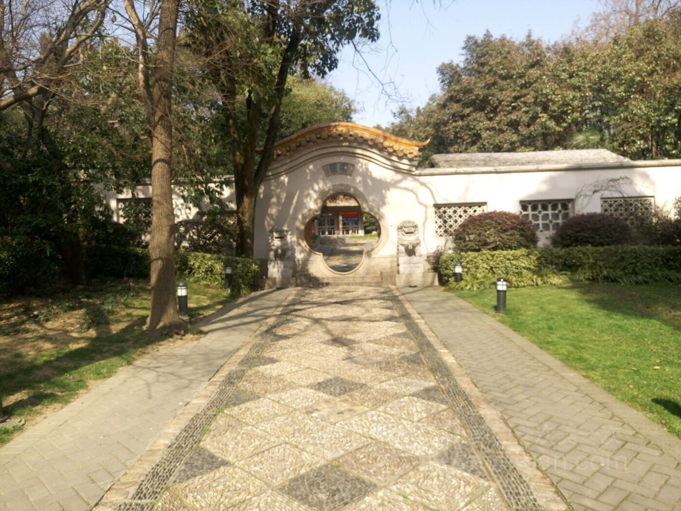 南京雨花台深藏一座千年古刹高座寺 处于松柏环抱的秀丽山岗上