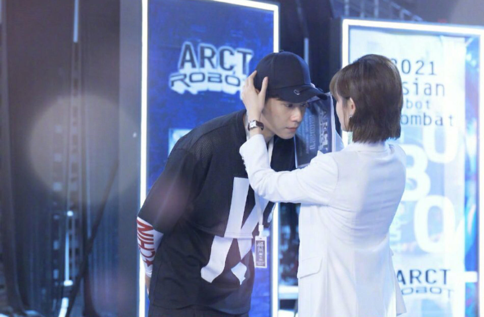 Arrive from Hu Yitian Gao Weiguang, idol play male advocate altitude increase sharply, height 180cm matchs into mark