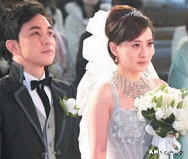 前琼瑶女神陈德容已离婚，结婚后一直丁克。周星驰疯狂地追求她