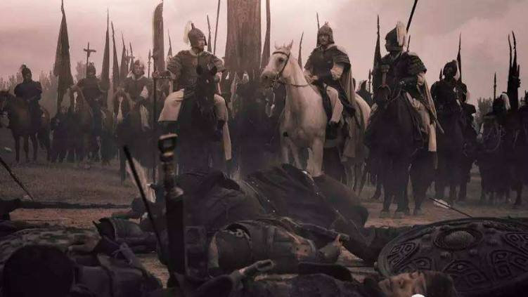 刘邦与项羽，在楚汉争霸中的表现，对今人有何