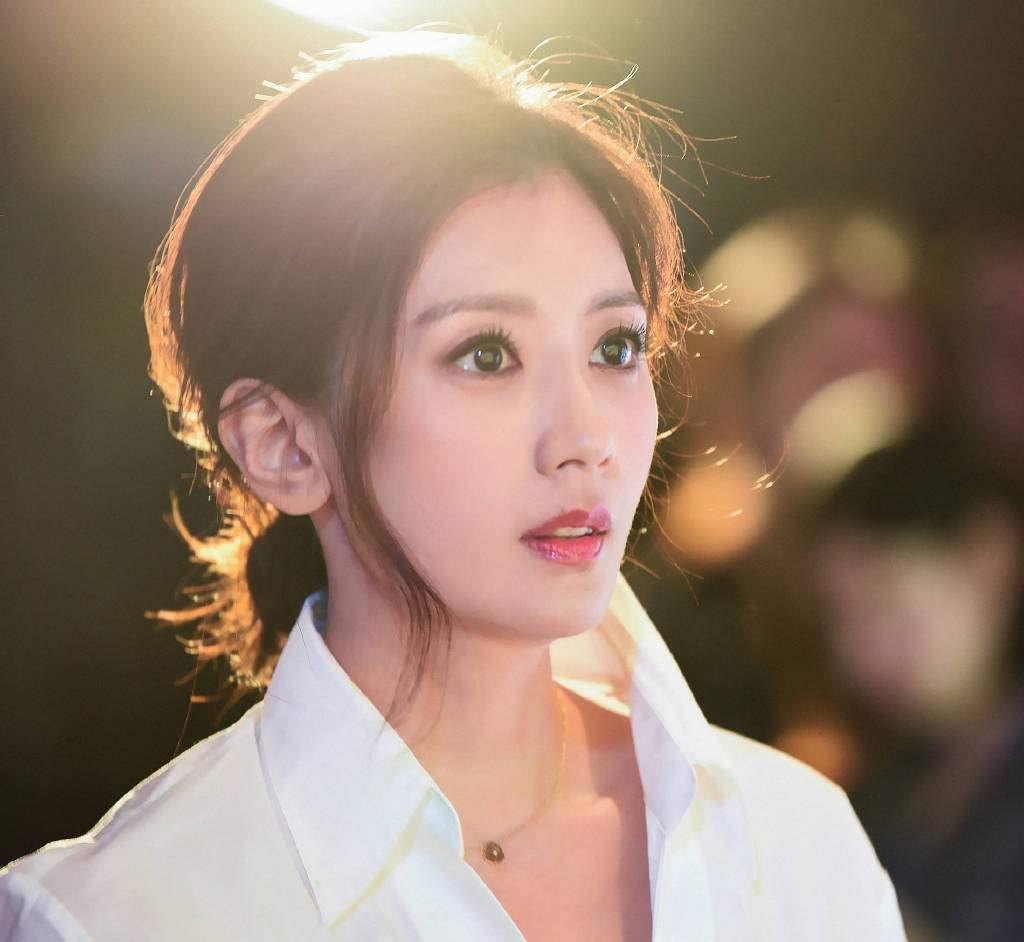 有一种星二代叫贾静雯女儿咘咘，如今5岁，完美继承妈妈高颜值