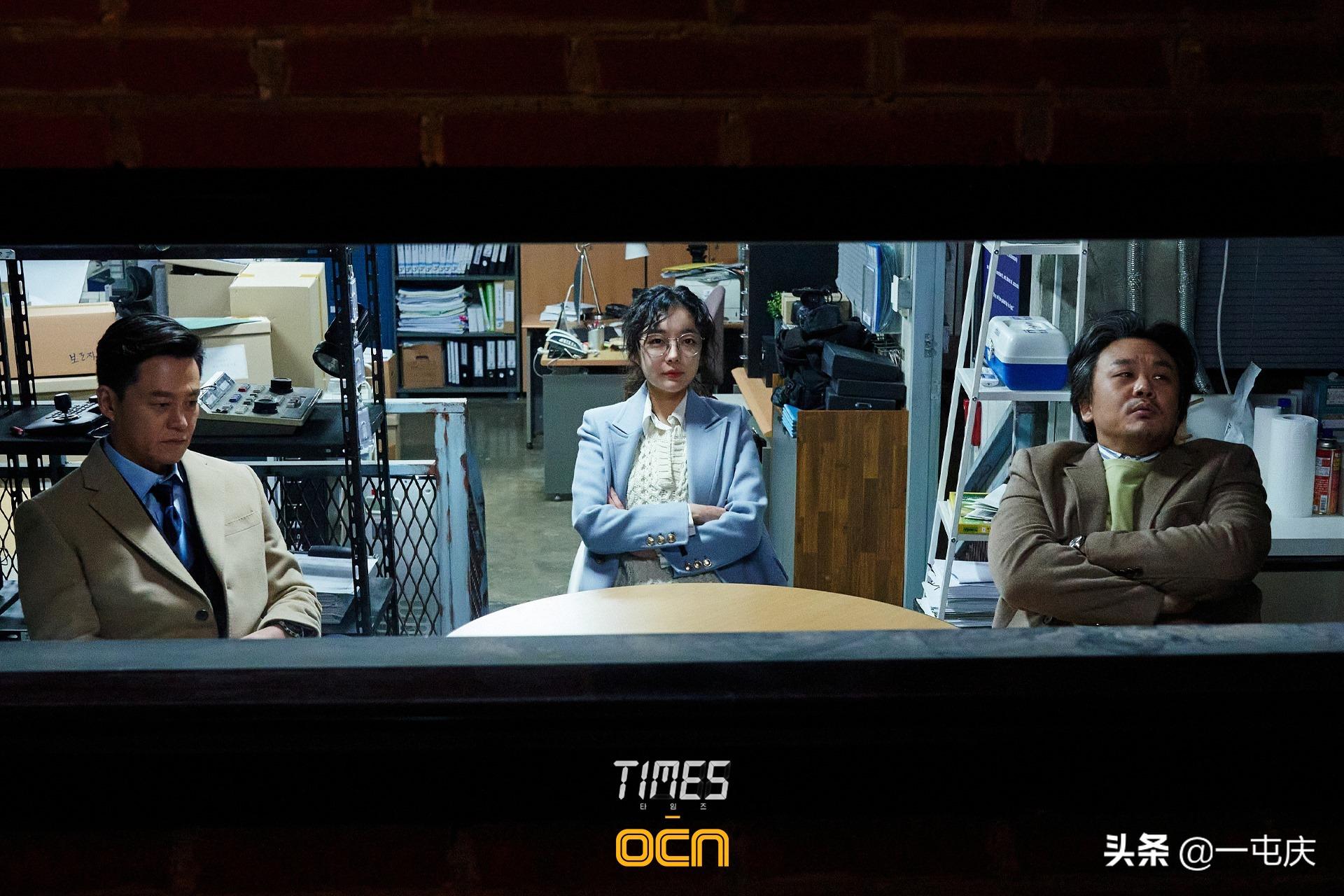 Li Ruijin and Li Zhuying starring in the Korean drama "Times", the ...