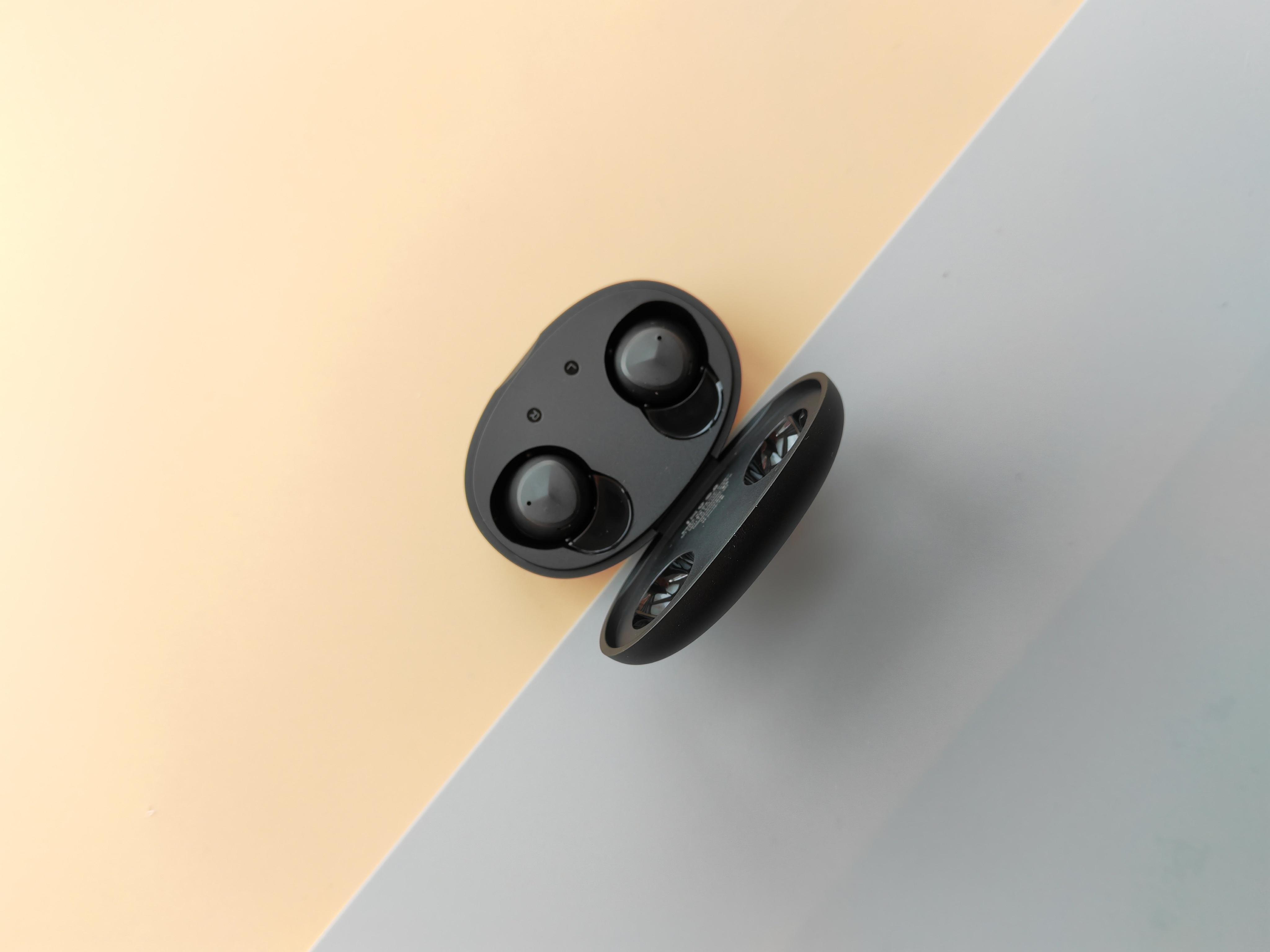 无感佩戴新体验——重量只有3克的JEET Air2蓝牙耳机开箱体验