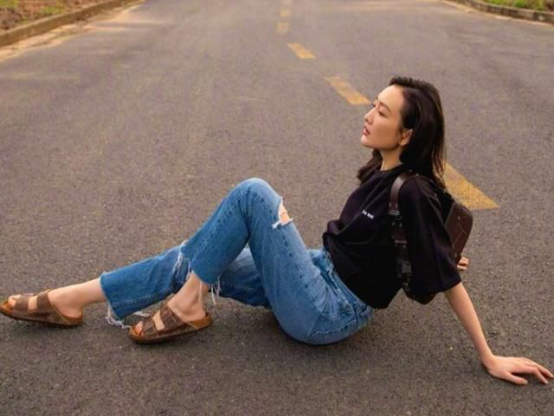王鸥年轻时为什么无人追？看过她年轻时的照片，就知道为什么了