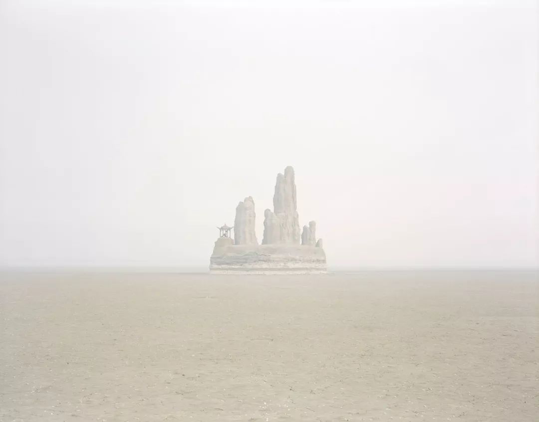 他拍下像蝼蚁一样生活的2000个中国人，没人能平静看完