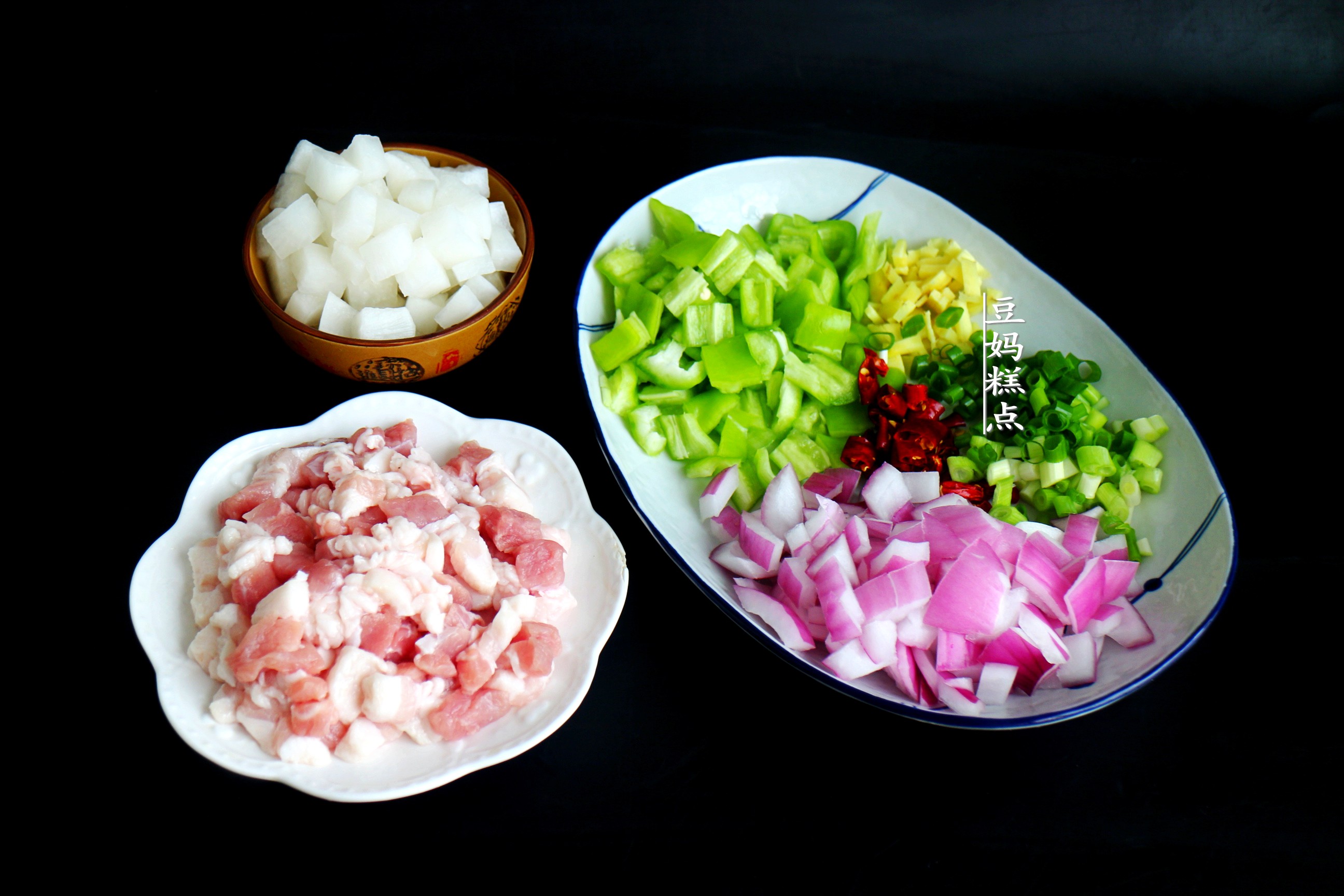 炒五花肉，学会“林大厨”这1招！5分钟上桌，酸香不油好下饭