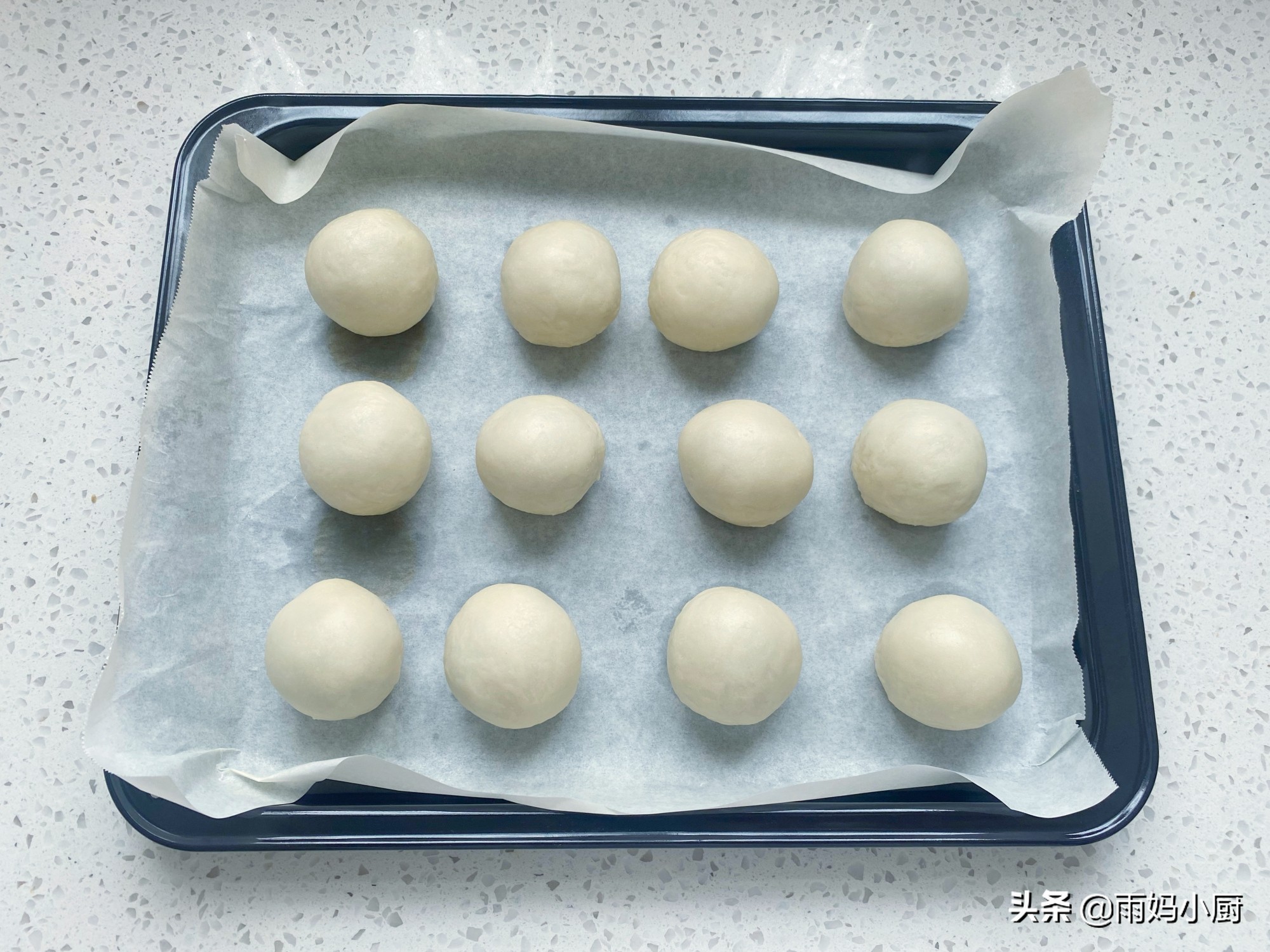 70岁老妈爱吃的绿豆饼，在家就能做，外酥里香又清甜，解暑必备