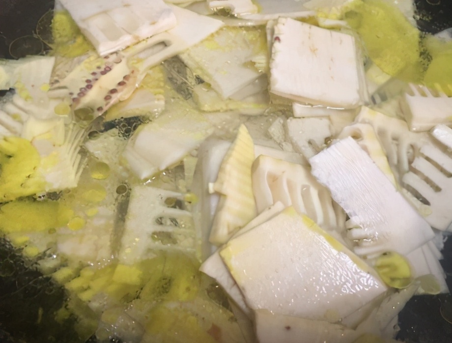 图片[4]-冬笋炒腊肉的做法步骤图 腊肉香软不发硬-起舞食谱网