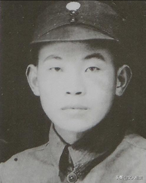 他两人被誉为红军漫画家 创作优秀作品 后1人授少将1位正部级 文人相爱 Mdeditor