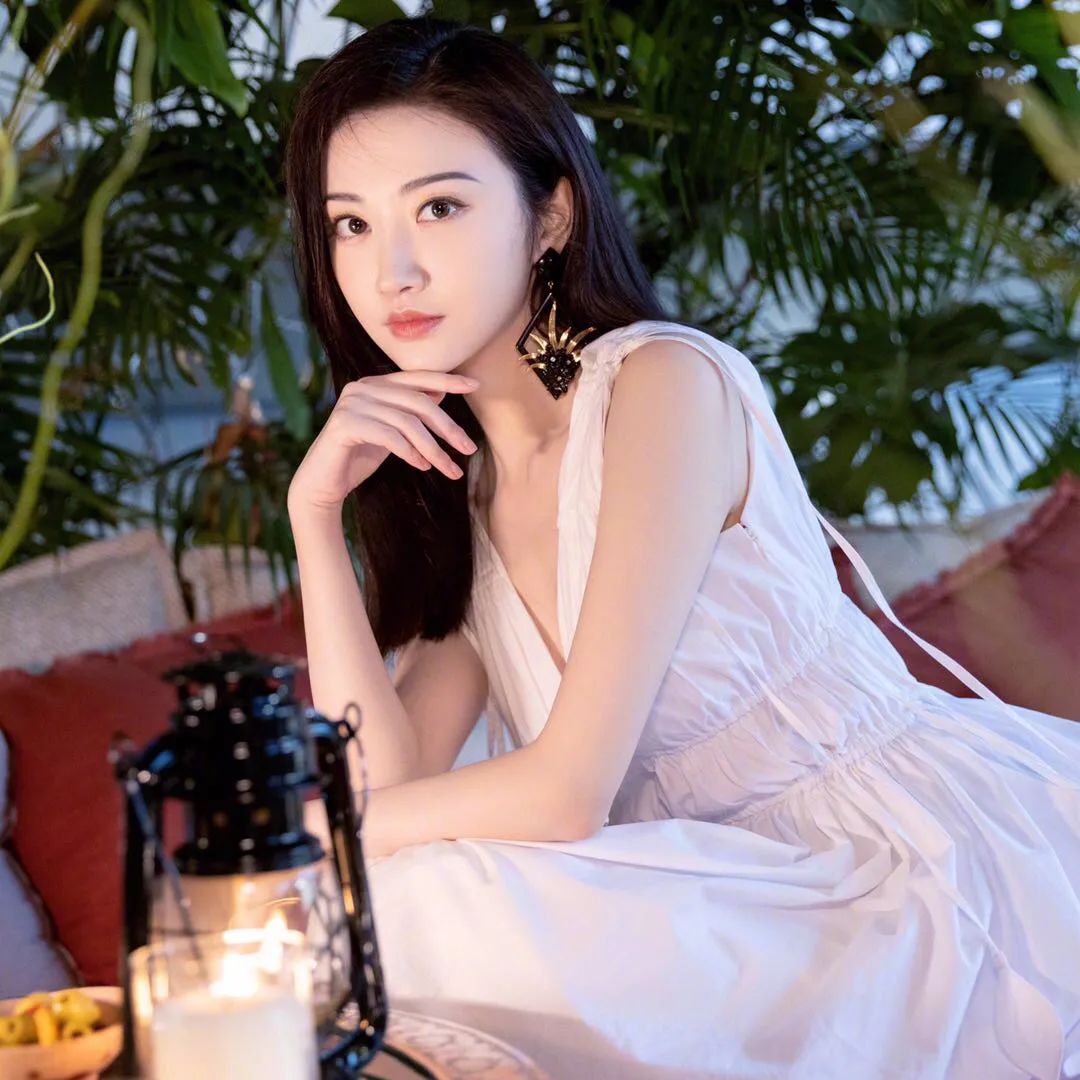 Xiao Zhan, Zhao Liying, Zhang Bichen, Big Breast Girl, Little Chicken