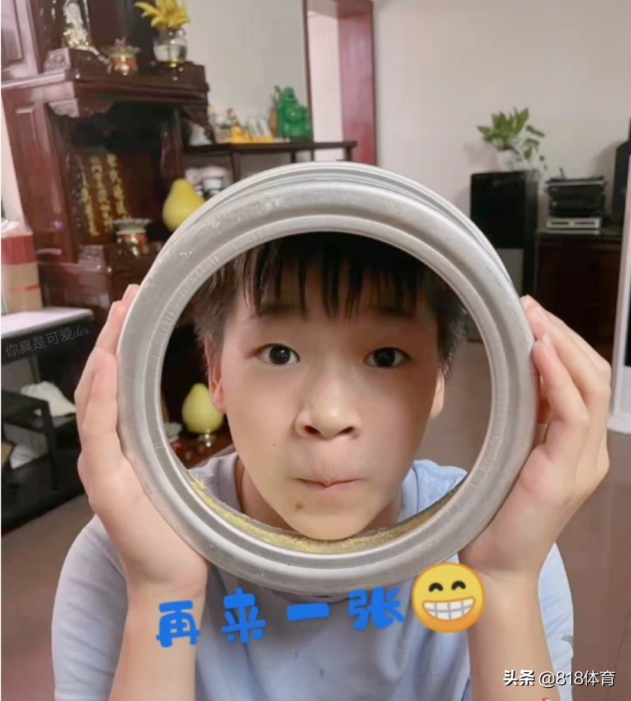 亲闺女！何教练带全红婵回自己家过节，小红跟着师母第一次做蛋糕