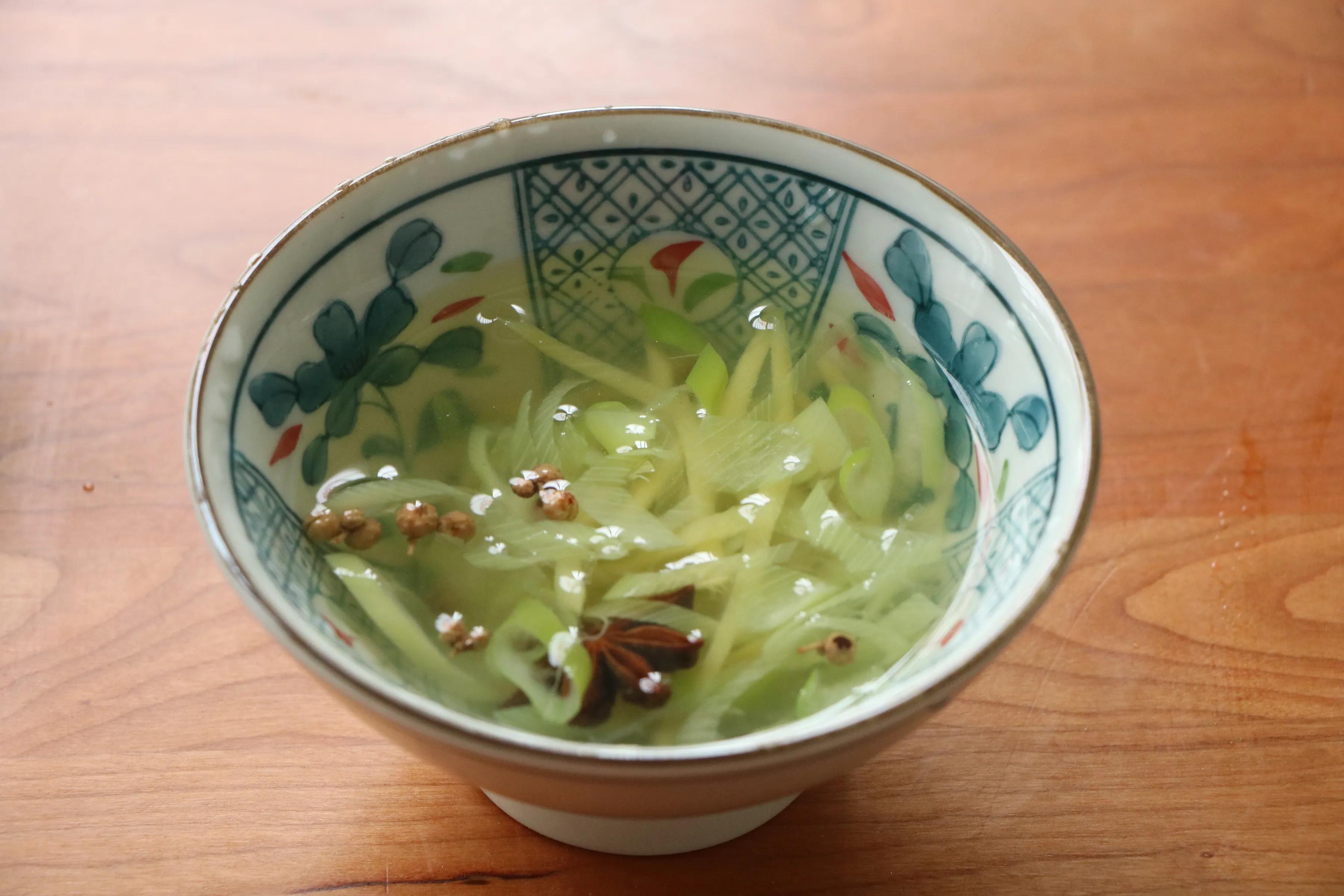 孩子要吃包子，一口氣在家做了20多個，個個鬆軟流湯汁，太好吃了