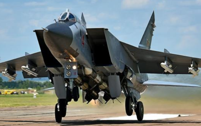 射程超400公里！成预警机噩梦，霹雳-21导弹或将