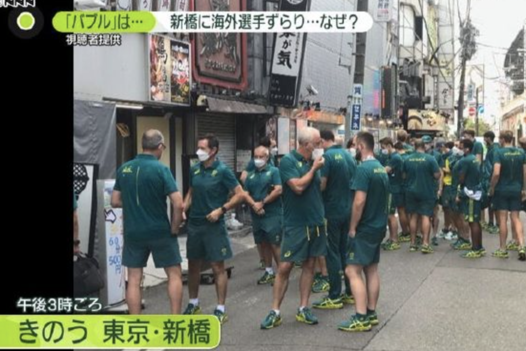 发泄不满？澳运动员在奥运村疯狂搞破坏，日媒：野蛮人一样