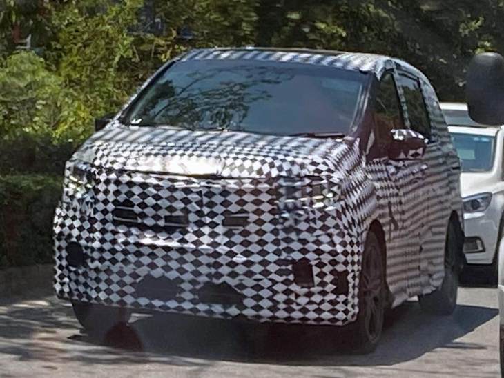 New Honda Odyssey test car spy photos exposed with 2.0L selfpriming