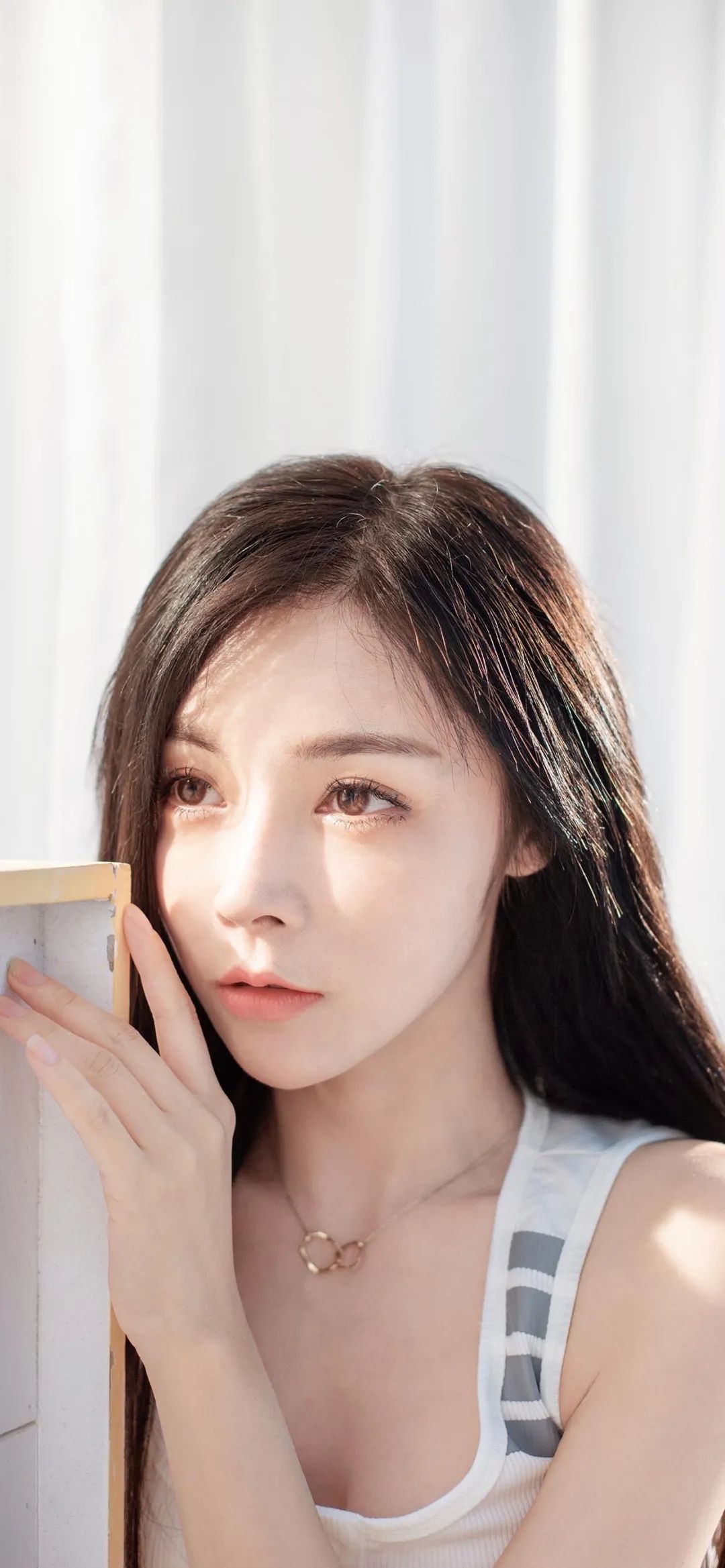 妹子这腿上面的绳子有什么用处图片