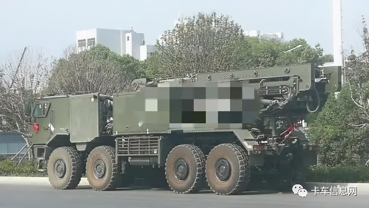 解放军第三代战术卡车亮相演习场，谁家的？