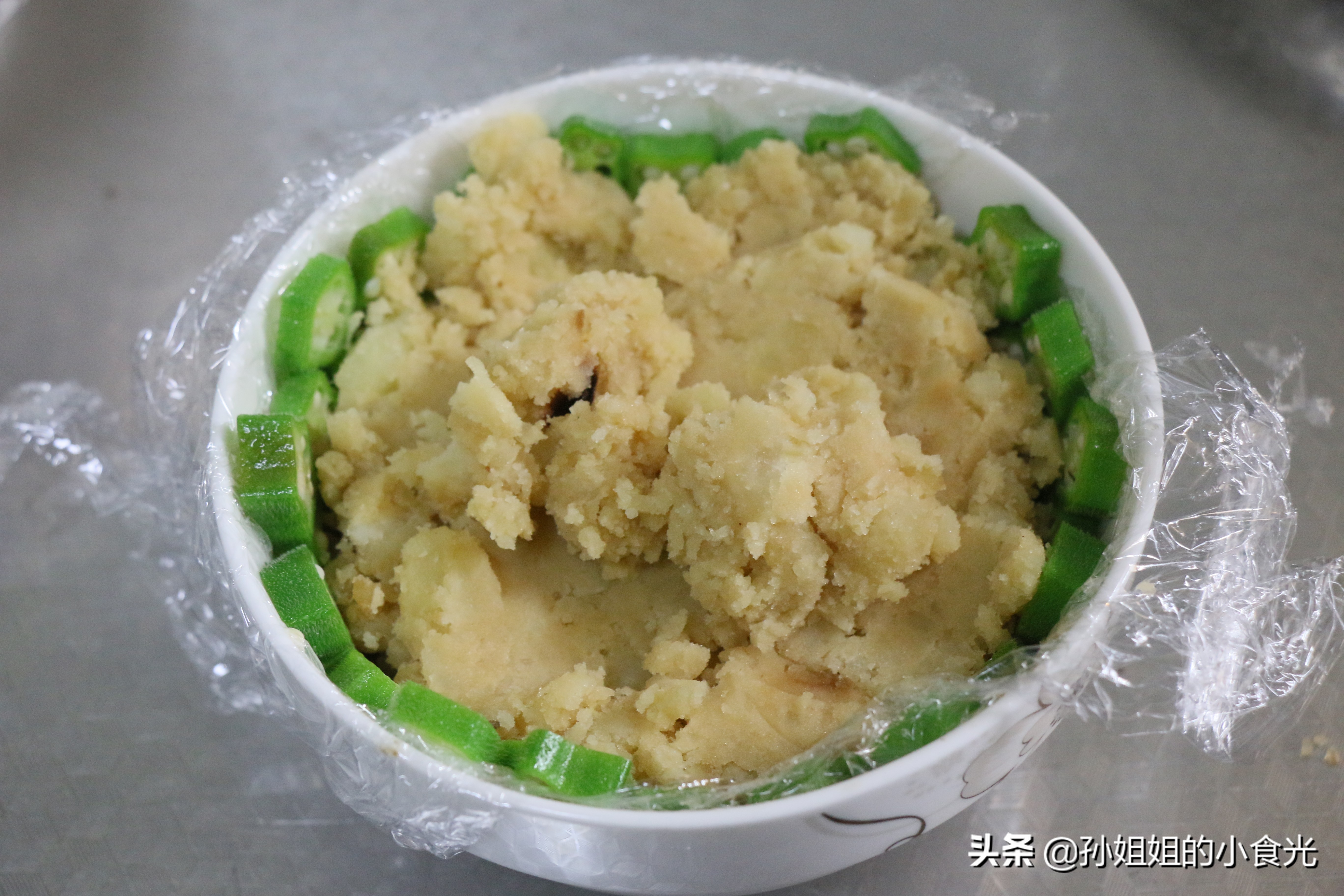 This is definitely the best way for okra to look good. It amazes the entire circle of friends and is said to be a cure