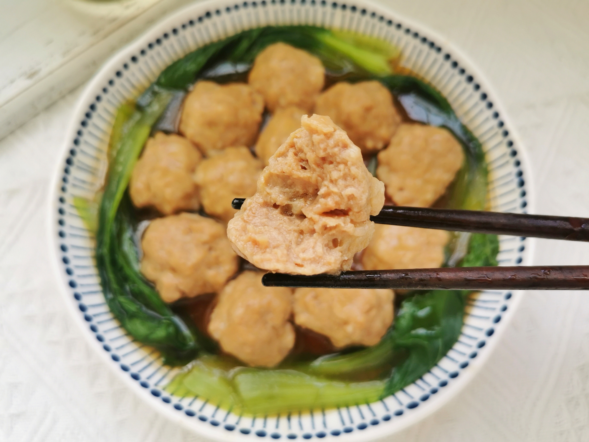 家里有孩子的，试试这道清蒸肉丸，滑嫩Q弹不上火，不油炸更健康