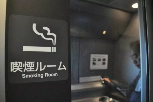 日本游客体验过中国地铁后，给出差评，网友却