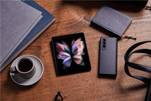 让大屏更智慧 三星Galaxy Z Fold3 5G以折叠生态赋能行业变革