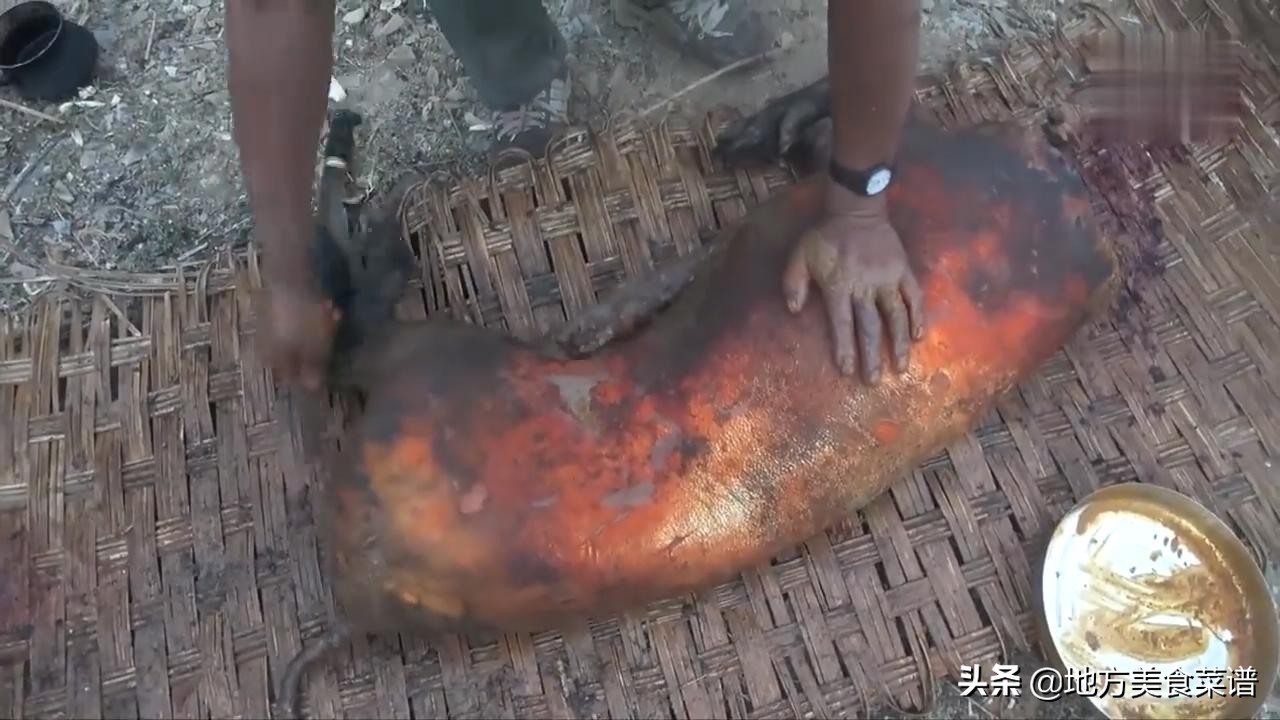 中国小伙送尼泊尔山区贫困户一头猪，解决了他们一年的肉食问题