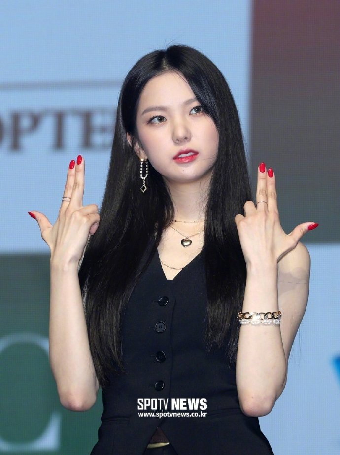 韓國娛樂圈的內捲，出道7年的女團大前輩，又要參加新人選秀了