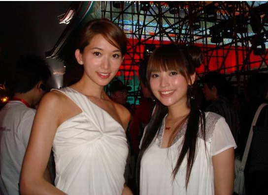 36岁金莎微博公开示爱？“恨嫁”的心如出一辙，