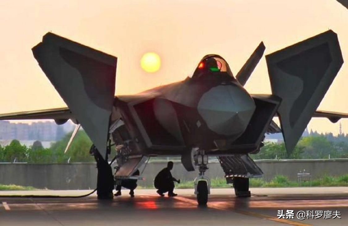 �ĸ�20�ɻ�˭��ǿ����-20�׿��Ⱥӣ�ֱ-20һ����λ��H-20��������