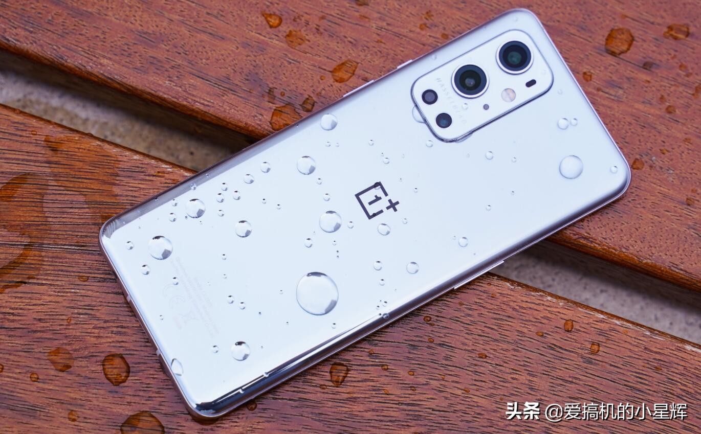 华为Mate40Pro和一加9Pro该怎么选？对比7点就懂了