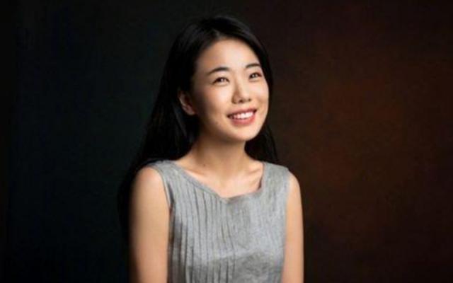 那个因太出色惊动清华大学，主动降低60分录取的