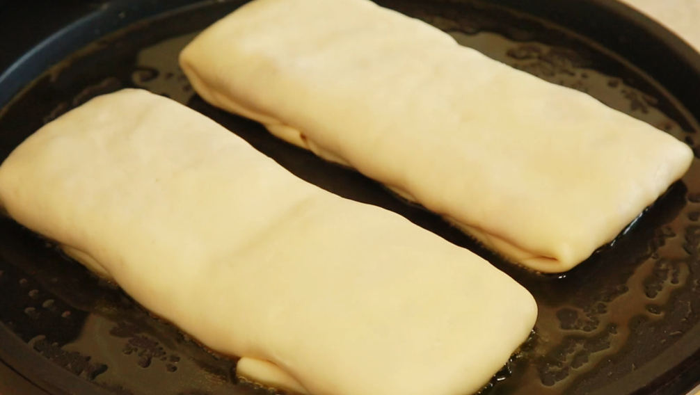 外面6元一个的鲜肉火烧，自己在家做，外焦里嫩，比买的还要好吃