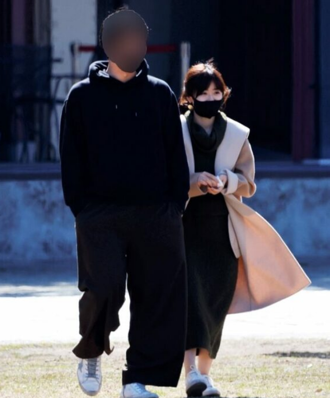 又哭了！曝江宏杰参加节目后动情落泪，福原爱要离婚摧毁了他？