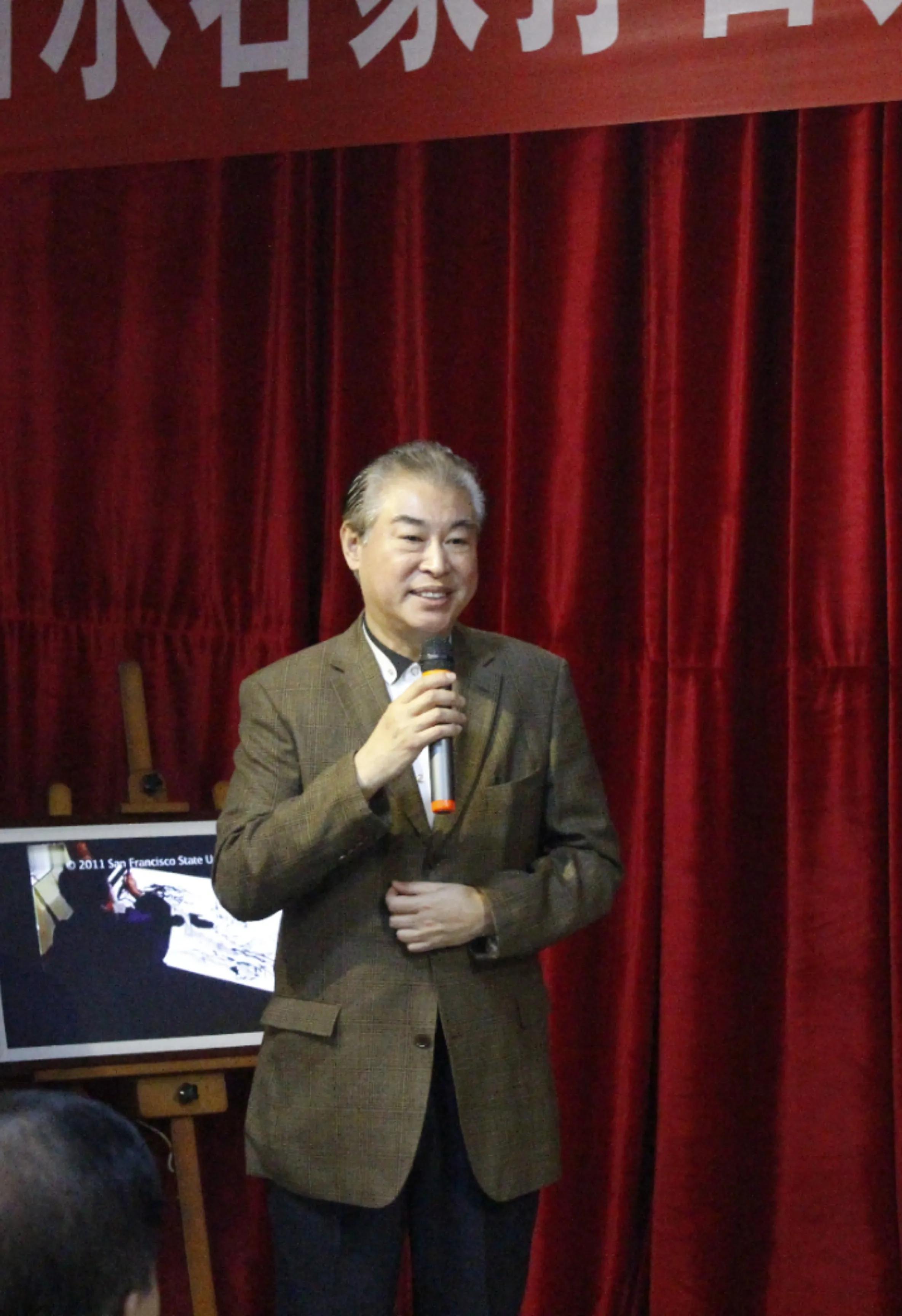 山水名家孙占元收徒仪式在善孖大千文化艺术中心美术馆举行