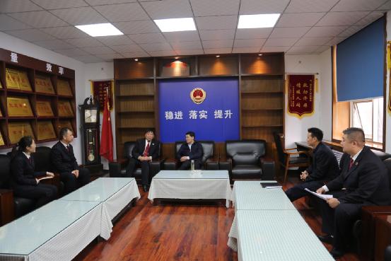 潼关县委副书记唐娴对县检察院党史教育暨教育整顿工作进行检查
