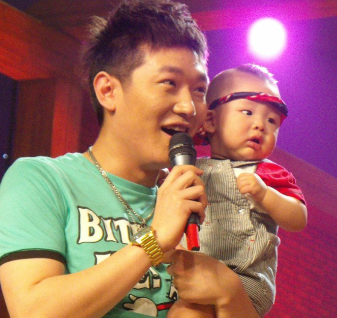 田源出了什么事离婚了吗田源老婆赵楠个人资料是做什么的