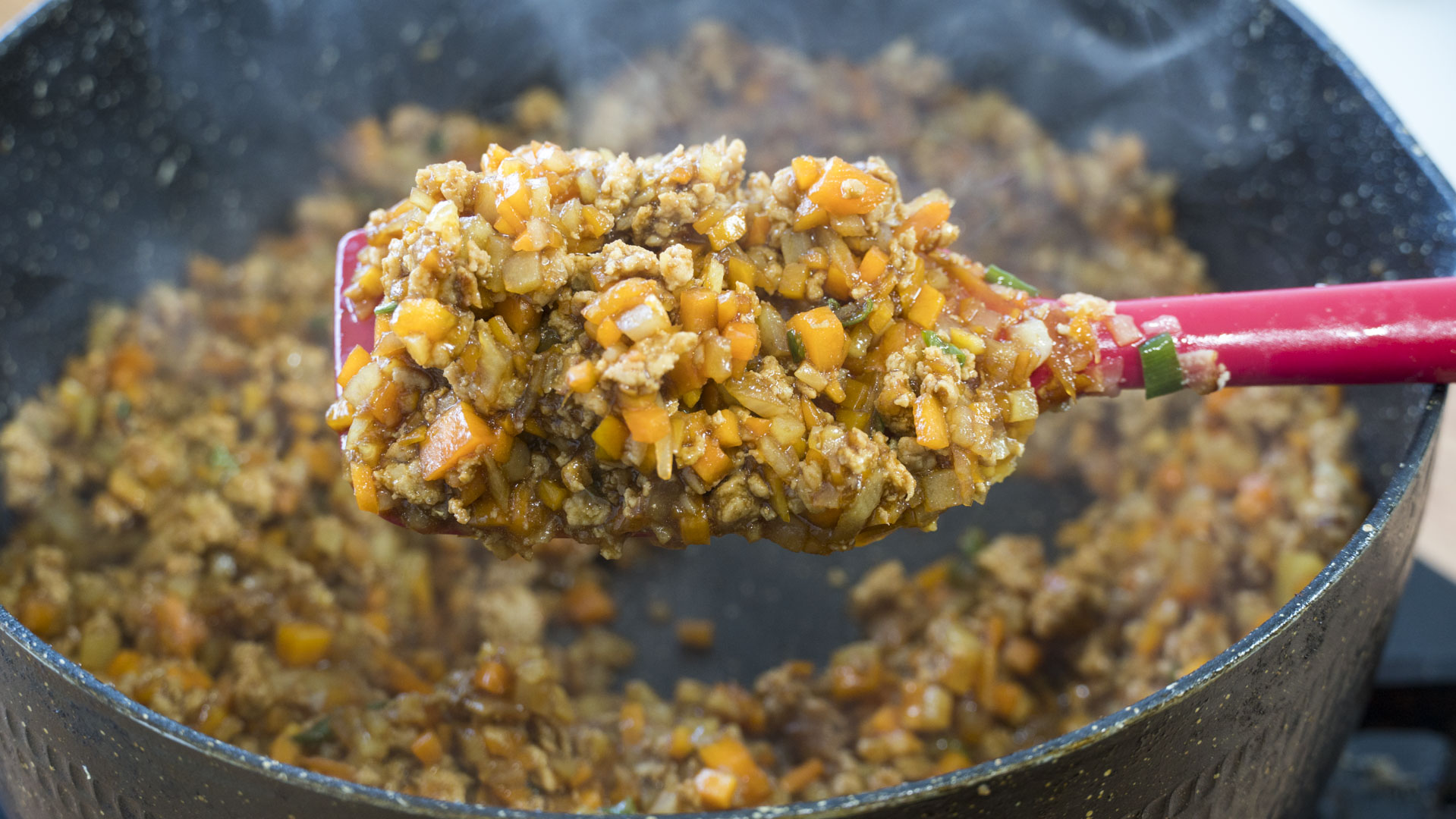 雞蛋別再水煮了，教你1個新吃法，補鈣補鋅易消化，孩子最愛吃了