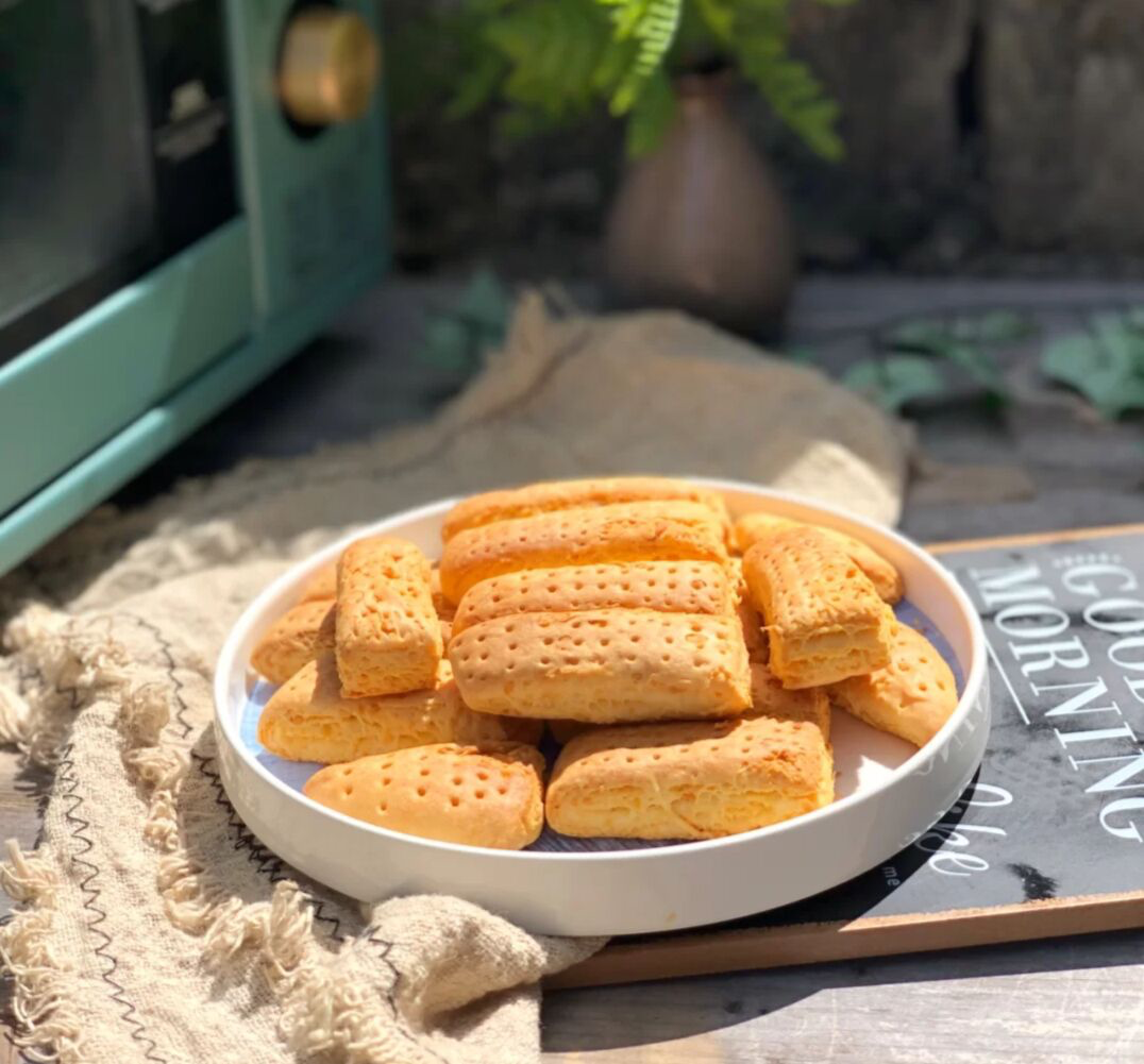 免打发，酥掉渣的蛋黄饼干，一次就能成功，比买的好吃百倍