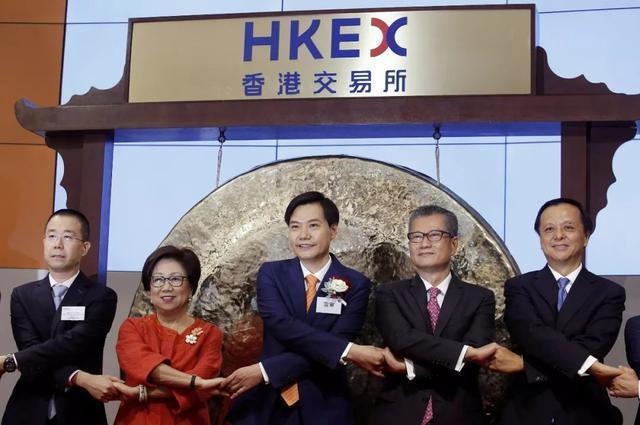 50岁身价近千亿：决定雷军胜负的 就这“劳模+生