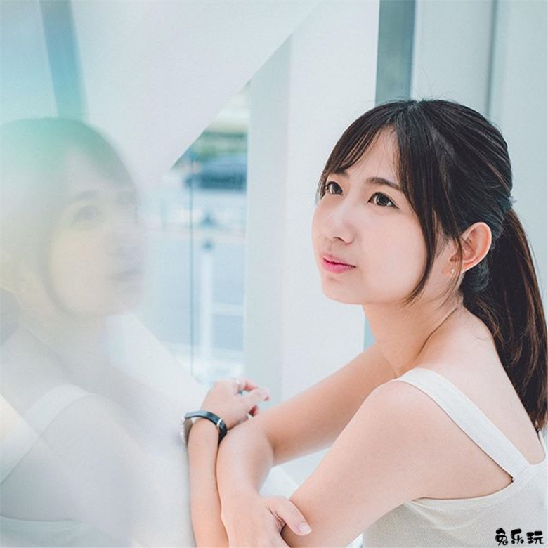 顶级配置颜值的软萌妹子看的热血难捱！这营养真好！