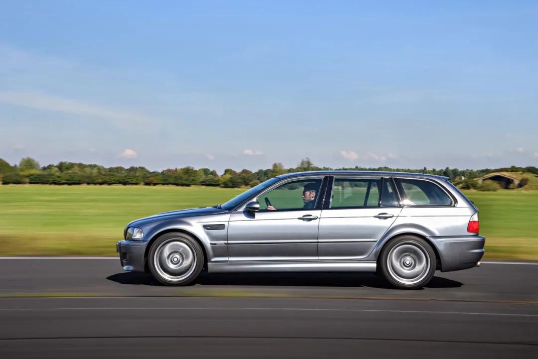 今年宝马推出X8在内多款重磅车型，大多都是针对奔驰而来