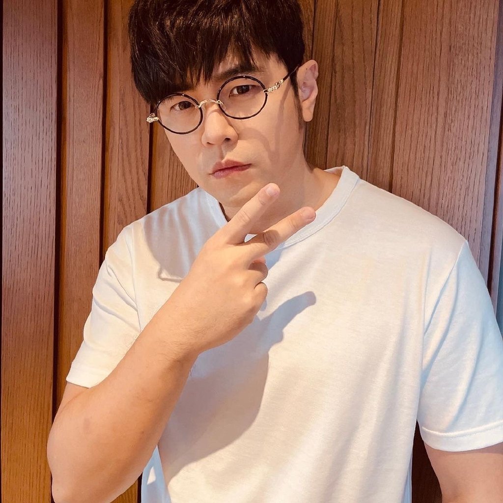 周杰伦新歌前奏上线吊足胃口，网友清一色赞美，完整版却还得等