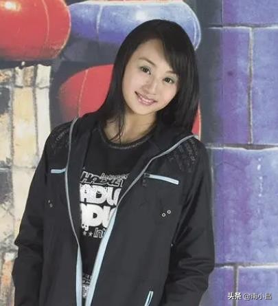 她为圆演戏梦，放弃央视主持人工作，结果导致其演艺事业一落千丈