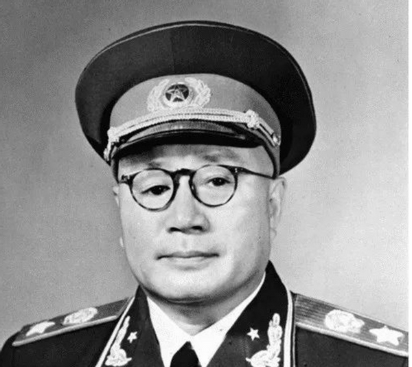四大野战军主帅，为何二野的刘伯承，没在志愿军选帅之列？