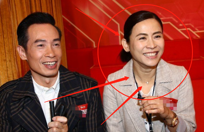 有人说宣萱拉低港女星颜值，那是大家都没注意过，她年轻时的模样