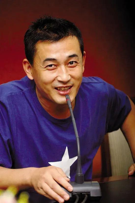 孙红雷和老婆主演的《扫黑风暴》火了，网友却在评论区呼唤丁嘉丽