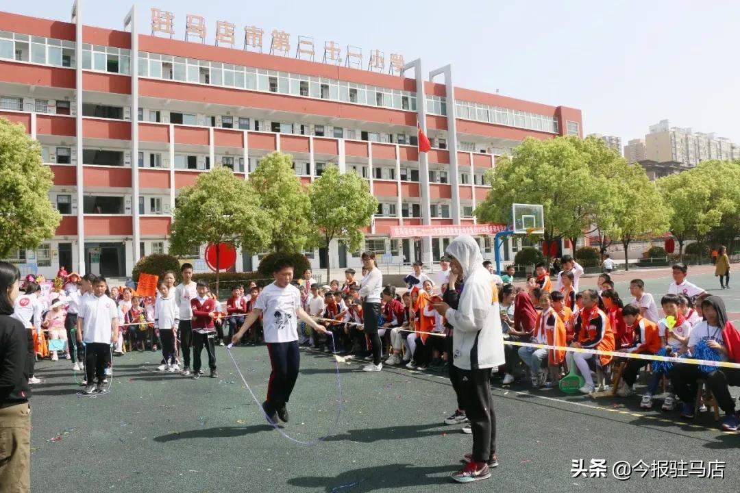 驻马店市第二十一小学怎么样?春季趣味运动会(图12)