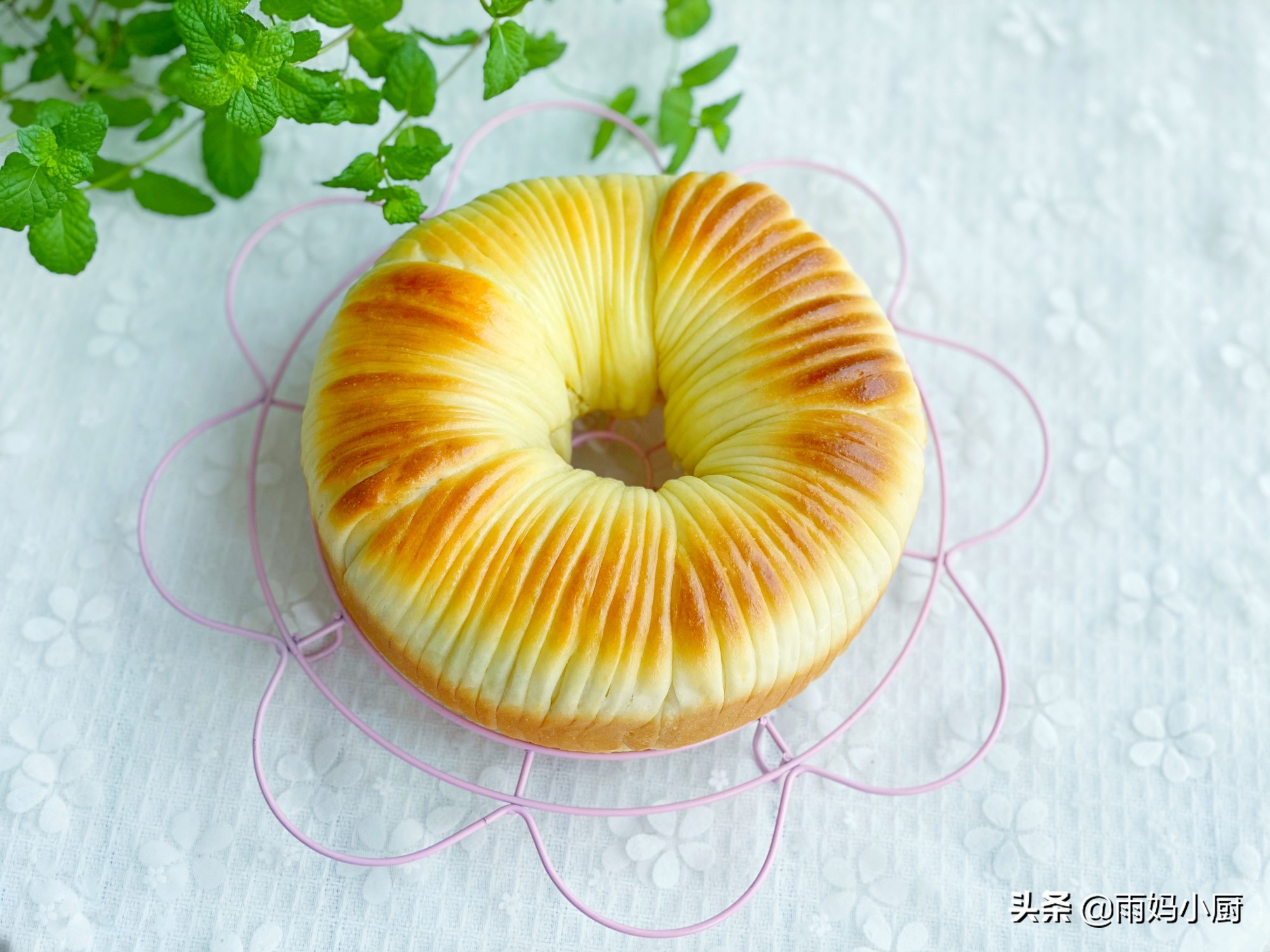 网红的毛线球面包，松软又拉丝，火爆朋友圈，眼睛看会了手不会