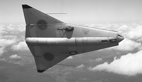 超越时代的科幻战机！瑞典60年前的经典之作！萨博35战斗机