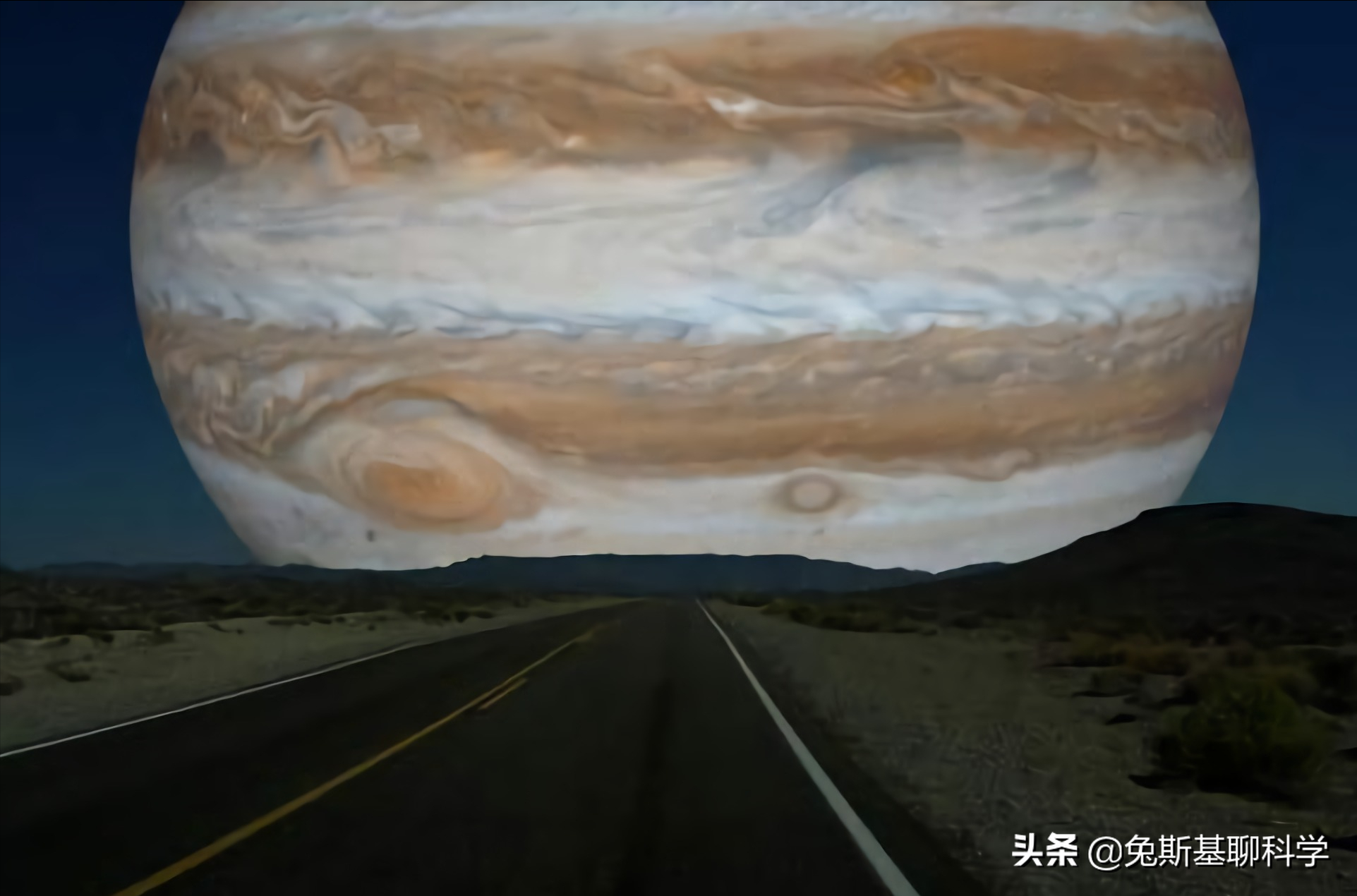 把木星放在月球軌道上，在地球上會看到怎樣的景象？看著嚇人